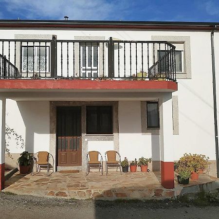 Pension Casa Maruja Castromayor Exterior photo